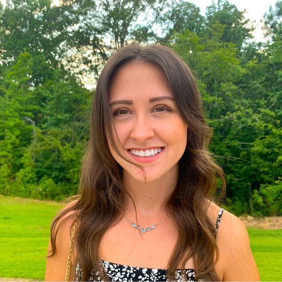 Meet your Posher, Alex - Picture 1 of 3